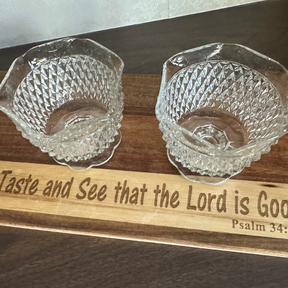 Clear Pressed Glass Diamond Pattern Decorative Bowls Set of 2 - Glossy Round
